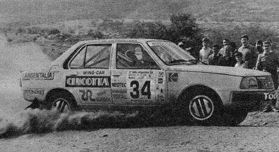 Fernando Stella - Edgardo Gait
9º Rally Argentina 1989. Renault 18 GTX. Clasificado 6º.

Del 1 al 5 de Agosto, Buenos Aires - Cordoba, Argentina.
Superficie: tierra.

El Rally tenia un total de 2.119.44 km de los que 598,57 Km divididos en 30 tramos eran especiales.

Se inscribieron 77 equipos, tomaron la salida 77, finalizaron 33.@
Palabras clave: Renault;GTX;Argentina;1989