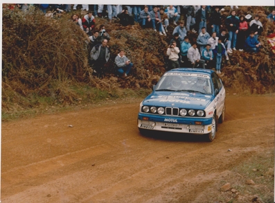 Josep "Pep" Bassas - Antonio Rodríguez
25º Rallye Catalunya-Costa Brava 1989. BMW M3 E30 (M-5019-HY). Clasificado 7º.
SS El Sobirà .

Del 9 al 11 de Febrero, Lloret de Mar, Girona, Catalunya, España.
Superficie: asfalto - tierra.

El Rally tenía un total de 419.31 km cronometrados.

Tomaron la salida 88 equipos, finalizaron 42.

© Joan Al.
@@
Palabras clave: Pep_Bassas;BMW;Catalunya;Costa_Brava;1989;Spain;España
