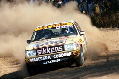 Juan-Maria Traverso - Ruben Valentini
9º Rally Argentina 1989. Renault 18 GTX. Clasificado 8º.

Del 1 al 5 de Agosto, Buenos Aires - Cordoba, Argentina.
Superficie: tierra.

El Rally tenia un total de 2.119.44 km de los que 598,57 Km divididos en 30 tramos eran especiales.

Se inscribieron 77 equipos, tomaron la salida 77, finalizaron 33.@
Palabras clave: Renault;GTX;Argentina;1989
