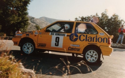 Per Eklund - Dave Whittock
57º Rallye Automobile de Monte-Carlo 1989. Nissan March Turbo (KNY54NU440). Abandonó por la suspensión del coche quedando clasificado 85º.

Del 21 al 26 de Enero, Monte-Carlo.
Superficie: asfalto - nieve.

El Rally tenia un total de 2872.82 km, de los que 613.25 km, divididos en 24 tramos, eran especiales.

Tomaron la salida 172 equipos, finalizaron 83.@
Palabras clave: ;Nissan;March;Turbo;Montecarlo;1989