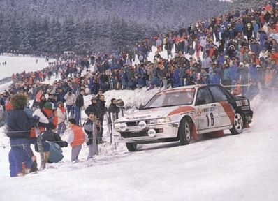 Ari Vatanen - Bruno Berglund
57º Rallye Automobile de Monte-Carlo 1989. Mitsubishi Galant VR-4 (E300 MMM). Abandonó por accidente quedando clasificado 87º.

Del 21 al 26 de Enero, Monte-Carlo.
Superficie: asfalto - nieve.

El Rally tenia un total de 2872.82 km, de los que 613.25 km, divididos en 24 tramos, eran especiales.

Tomaron la salida 172 equipos, finalizaron 83.@
Palabras clave: ;Mitsubishi;Galant;VR-4;Montecarlo;1989;nieve