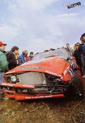 Didier Auriol - Bernard Occelli
31º Rallye Sanremo - Rallye d'Italia 1989. Lancia Delta Integrale 16V (TO 62125M). Abandonó por accidente en SS5 Passo Ginestro de 12.69 Km.

Del 8 al 12 de Octubre, Sanremo, Liguria, Imperia, Italia.
Superficie: asfalto - tierra.

El Rally tenia un total de 2086.19 km de los que 544.20 km divididos en 34 tramos eran especiales.

Tomaron la salida 107 equipos, finalizaron 34.@
Palabras clave: Didier_Auriol;Lancia;Delta;Integrale;Sanremo;1989;Crash