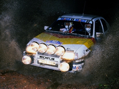 Josef (Sepp) Haider - Michael (Mike) Nicholson
38º Lombard RAC Rally 1989. Opel Kadett GSi 16v (F953 PBM). Abandonó por el eje de transmisión en SS24 Clipstone 1 de 7.31 km.

Del 19 al 23 de Noviembre, Nottingham, Inglaterra.
Superficie: tierra.

El Rally tenia un total de 3,081.99 Km de los que 603.57 Km divididos en 55 tramos eran especiales.

Se inscribieron 202 equipos, tomaron la salida 187, finalizaron 84.@
Palabras clave: Opel;Kadett;GSI;Gran_Bretaña;1989;RAC_Rally