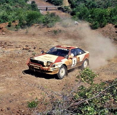 Bjorn Waldegard - Fred Gallagher
38º Marlboro Safari Rally 1990. Toyota Celica GT-4 -ST165- (K-AM 3910). Clasificado 1º.

Del 11 al 16 de Abril, Nairobi, Nairobi, Kenya, África.
Superficie: tierra.

El Rally tenia un total de 4,131.40 Km.
Desconocemos cuantos CH habí­an.

Tomaron la salida 59 equipos, finalizaron 10.@
Palabras clave: ;Toyota;Celica;ST165;Safari;1990