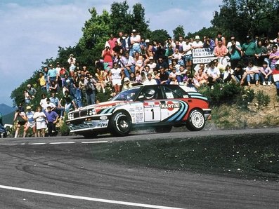 Didier Auriol - Bernard Occelli
34º Tour de Corse - Rallye de France 1990. Lancia Delta Integrale 16V (TO 85046N). Clasificado 1º.

Del 6 al 9 de Mayo, Ajaccio, Córcega, Francia.
Superficie: asfalto.

El Rally tenia un total de 1,397.18 Km de los que 602.25 Km divididos en 30 tramos, eran especiales.

Se inscribieron 97 equipos, tomaron la salida 94, finalizaron 48.@
Palabras clave: Didier_Auriol;Lancia;Delta;Integrale;Corcega;1990;Corse