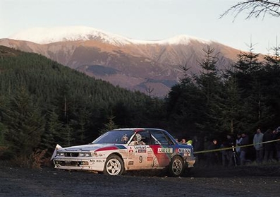 Kenneth Eriksson - Staffan Parmander
46º Lombard RAC Rally 1990. Mitsubishi Galant VR-4 (H995 HVW). Clasificado 2º.

Del 25 al 28 de Noviembre, Harrogate, Yorkshire, Inglaterra.
Superficie: tierra.

El Rally tenia un total de 2358.77 Km de los que 566.27 Km divididos en 41 tramos eran especiales.

Se inscribieron 184 equipos, tomaron la salida 176, finalizaron 94.@
Palabras clave: ;Mitsubishi;Galant;VR-4;Inglaterra;1990