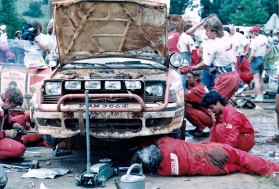 Mikael Ericsson - Claes Billstam
38º Marlboro Safari Rally 1990. Toyota Celica GT-4 -ST165- (K-AM 3564). Clasificado 3º.

Del 11 al 16 de Abril, Nairobi, Kenya, África.
Superficie: tierra.

El Rally tenia un total de 4,131.40 Km, desconocemos cuantos CH habían.

Se inscribieron 59 equipos, tomaron la salida 59, finalizaron 10.@
Palabras clave: ;Toyota;Celica;ST165;Safari;1990