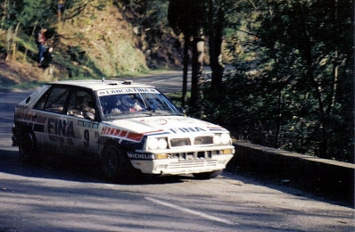 Dario Cerrato - Giuseppe Cerri
24º Rallye de Portugal Vinho do Porto 1990. Lancia Delta Integrale 16V (TO 65170N). Clasificado 4º.

Del 6 al 10 de Marzo, Estoril, Cascais, Lisboa, Portugal.
Superficie: asfalto - tierra.

El Rally tenia un total de 2047.51 Km de los que 556.10 km Km divididos en 39 tramos eran especiales, (uno de ellos fue cancelado SS11 Prestimo de 11.90 Km).

Se inscribieron 108 equipos, tomaron la salida 100, finalizaron 34.@
Palabras clave: ;Lancia;Delta;Portugal;1990