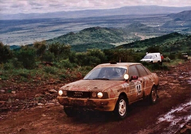 Rudolf (Rudi) Stohl - Reinhard Kaufmann
38º Marlboro Safari Rally 1990. Audi 90 Quattro (W 246 001). Clasificado 7º.

Del 11 al 16 de Abril, Nairobi, Kenya, África.
Superficie: tierra.

El Rally tenia un total de 4,131.40 Km, desconocemos cuantos CH habían.

Se inscribieron 59 equipos, tomaron la salida 59, finalizaron 10.@
Palabras clave: Audi;Quattro;Safari;1990