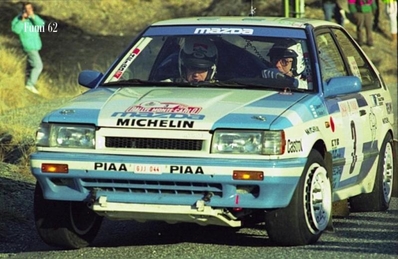 Timo Salonen - Voitto Silander
58º Rallye Automobile de Monte-Carlo 1990. Mazda 323 4WD (GJJ-044). Clasificado 8º.

Del 19 al 25 de Enero, Monte-Carlo.
Superficie: asfalto - nieve.

Los equipos en las posiciones 81 o mas no corrieron el último tramo, pero fueron clasificados.
En SS7 Burzet de 43.89 km, entre las 