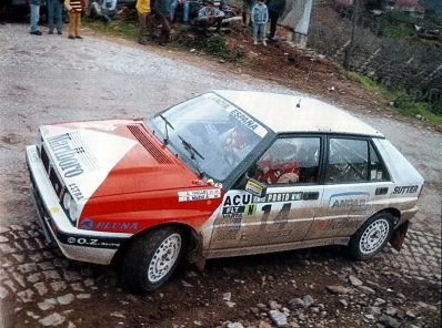 Gustavo Trelles - Daniel Muzio
24º Rallye de Portugal Vinho do Porto 1990. Lancia Delta Integrale 16V. Clasificado 11º.

Del 6 al 10 de Marzo, Estoril, Cascais, Lisboa, Portugal.
Superficie: asfalto - tierra.

El Rally tenia un total de 2047.51 Km de los que 556.10 km Km divididos en 39 tramos eran especiales, (uno de ellos fue cancelado SS11 Prestimo de 11.90 Km).

Se inscribieron 108 equipos, tomaron la salida 100, finalizaron 34.@
Palabras clave: Gustavo_Trelles;Lancia;Delta;Portugal;1990