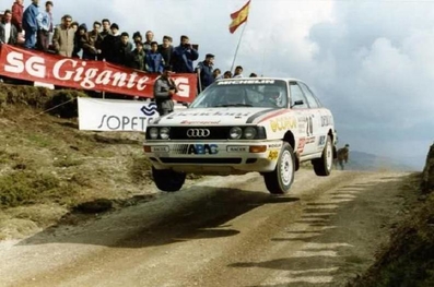Paola de Martini - Umberta Gibellini
24º Rallye de Portugal Vinho do Porto 1990. Audi 90 Quattro (33640). Clasificada 16º.

Del 6 al 10 de Marzo, Estoril, Cascais, Lisboa, Portugal.
Superficie: asfalto - tierra.

El Rally tenia un total de 2047.51 Km de los que 556.10 km Km divididos en 39 tramos eran especiales, (uno de ellos fue cancelado SS11 Prestimo de 11.90 Km).

Se inscribieron 108 equipos, tomaron la salida 100, finalizaron 34.@
Palabras clave: ;Audi;Quattro;Portugal;1990;Womens;Mujeres