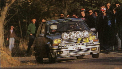 Paul Rodet - Yves Mayet
58º Rallye Automobile de Monte-Carlo 1990. Renault R5 GT Turbo. Clasificado 26º.
El Rally tenia un total de 1150 km ide los que 556.3 km divididos en 20 tramos, eran especiales, (2 de ellas fueron canceladas SS8 Chateau de Boulogne - Lyas de 30 Km y SS19 Bif D53/D22 - Peille 1 de 18.32 Km).
Se inscribieron 180 equipos, tomaron la salida 178, finalizaron 112.@
Palabras clave: Renault;Turbo;Montecarlo;1990