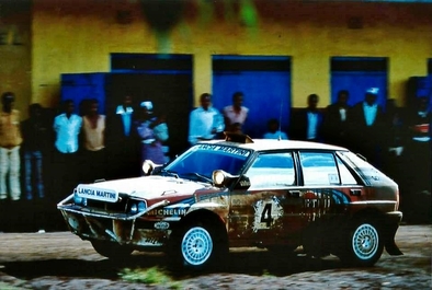 Alessandro (Alex) Fiorio - Luigi Pirollo
38º Marlboro Safari Rally 1990. Lancia Delta Integrale 16V (TO 54911N). Abandonó en CH 39 por problemas de motor.
Martini Lancia

Del 11 al 16 de Abril, Nairobi, Kenya, África.
Superficie: tierra.

El Rally tenia un total de 4,131.40 Km, desconocemos cuantos CH habían.

Se inscribieron 59 equipos, tomaron la salida 59, finalizaron 10.@
Palabras clave: Lancia;Delta;Integrale;Safari;1990