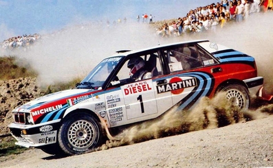 Massimo (Miki) Biasion - Tiziano Siviero
32º Rallye Sanremo - Rallye d'Italia 1990. Lancia Delta Integrale 16V (TO 56249P). Abandonó por accidente en SS27 San Martino in Colle 2 de 18.31 km.
Martini Lancia

Del 14 al 18 de Octubre, Sanremo, Italia.
Superficie: asfalto - tierra.

El Rally tenía un total de 2236.63 km de los que 614.95 km divididos en 35 tramos eran especiales.

Tomaron la salida 104 equipos, finalizaron 47.@
Palabras clave: Lancia;Delta;Integrale;Sanremo;1990