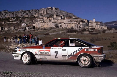 Carlos Sainz Cenamor - Luà­s Moya
59º Rallye Automobile de Monte-Carlo 1991. Toyota Celica GT-4 "ST165" (K-AM 1239). Clasificado 1º.

Del 24 al 30 de Enero, Monte-Carlo.
Superficie: asfalto - nieve.

El Rally tenia un total de 3390.27 km de los que 628.64 km divididos en 27 tramos eran especiales.

Tomaron la salida 167 equipos, finalizaron 75.@
Palabras clave: ;Montecarlo;Toyota;Celica;1991