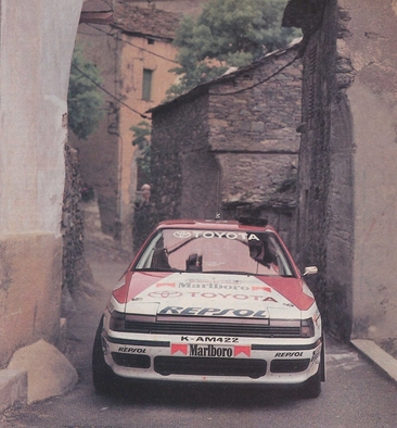 Carlos Sainz Cenamor - Luís Rodríguez Moya
35º Tour de Corse - Rallye de France 1991. Toyota Celica GT-4 "ST165" (K-AM 422). Clasificado 1º.

Del 28 de Abril al 1 de Mayo, Ajaccio, Córcega, Francia.
Superficie: asfalto.

El Rally tenia un total de 1384.51 km de los que 625.91 km divididos en 27 tramos eran especiales.

Tomaron la salida 101 equipos, finalizaron 43.@
Palabras clave: ;Toyota;Celica;ST165;Corcega;1991;Corse