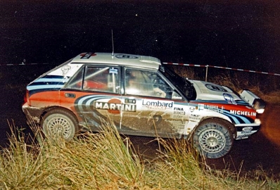 Juha Kankkunen - Juha Piironen
47º Lombard RAC Rally 1991. Lancia Delta Integrale 16V (TO 76853R). Clasificado 1º.

Del 24 al 28 de Noviembre, Harrogate, Yorkshire, Inglaterra.
Superficie: tierra.

El Rally tenia un total de 2355.31 Km de los que 565,51 Km divididos en 37 tramos eran especiales.

Se inscribieron 160 equipos, tomaron la salida 151, finalizaron 82.@
Palabras clave: ;Juha_Piironen;Lancia;Delta;Integrale;RAC_Rally;Lombard;Gran_Bretaña;1991