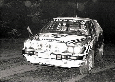 Juha Kankkunen - Juha Piironen
47º Lombard RAC Rally 1991. Lancia Delta Integrale 16V (TO 76853R). Clasificado 1º.

Del 24 al 28 de Noviembre, Harrogate, Yorkshire, Inglaterra.
Superficie: tierra.

El Rally tenia un total de 2355.31 Km de los que 565,51 Km divididos en 37 tramos eran especiales.

Se inscribieron 160 equipos, tomaron la salida 151, finalizaron 82.@
Palabras clave: ;Juha_Piironen;Lancia;Delta;Integrale;RAC_Rally;Lombard;Gran_Bretaña;1991