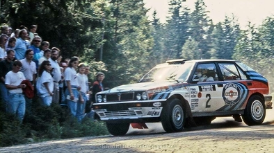Juha Kankkunen - Juha Piironen
41º 1000 Lakes Rally 1991. Lancia Delta Integrale 16V (TO 76856R). Clasificado 1º.

Del 22 al 25 de Agosto, Laajavuori, Jyväskylä, Finlandia.
Superficie: tierra.

El Rally tenia un total de 1660.31 km de los que 524.26 km divididos en 42 tramos eran especiales.

Se inscribieron 148 equipos, finalizaron 88.@
Palabras clave: ;Juha_Piironen;Lancia;Delta;Integrale;Finlandia;1991