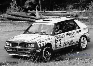 Piero Liatti - Luciano Tedeschini
10º ADAC Rallye Deutschland 1991. Lancia Delta Integrale 16V (TO 36176N). Clasificado 1º.

Del 17 al 20 de Julio, Adenau, Ahrweiler, Alemania.
Superficie: asfalto.

El Rally tenia un total de 361.73 km cronometrados divididos en 3 etapas y 30 tramos especiales.

Tomaron la salida 80 equipos, finalizaron 42.@
Palabras clave: Piero_Liatti;Lancia;Delta;Integrale;Alemania;Deutschland;1991