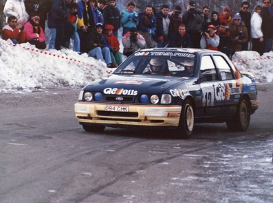 François Delecour - Anne-Chantal Pauwels
59º Rallye Automobile de Monte-Carlo 1991. Ford Sierra RS Cosworth 4x4 (G94 CHK). Clasificado 3º.

Del 24 al 30 de Enero, Monte-Carlo.
Superficie: asfalto - nieve.

El Rally tenia un total de 3390.27 km de los que 628.64 km divididos en 27 tramos eran especiales.

Tomaron la salida 167 equipos, finalizaron 75.

© Joan Al
@@
Palabras clave: ;Ford;Sierra;Cosworth;Montecarlo;1991