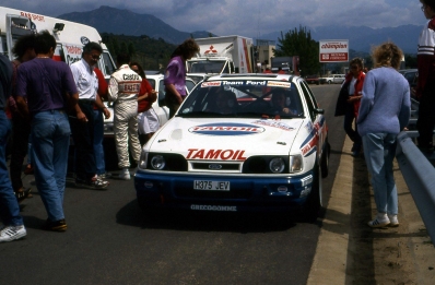 Gianfranco (Franco) Cunico - Stefano Evangelisti
35º Tour de Corse - Rallye de France 1991. Ford Sierra RS Cosworth 4x4 (H375 JEV). Clasificado 3º.

Del 28 de Abril al 1 de Mayo, Ajaccio, Córcega, Francia.
Superficie: asfalto.

El Rally tenia un total de 1384.51 km de los que 625.91 km divididos en 27 tramos eran especiales.

Tomaron la salida 101 equipos, finalizaron 43.@
Palabras clave: ;Ford;Sierra;Cosworth;Corse;Corcega;1991