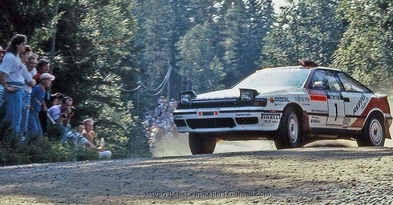 Carlos Sainz Cenamor - Luís Rodríguez Moya
41º 1000 Lakes Rally 1991. Toyota Celica GT-4 -ST165- (K-AM 8798). Clasificado 4º.

Del 22 al 25 de Agosto, Laajavuori, Jyväskylä, Finlandia.
Superficie: tierra.

El Rally tenia un total de 1660.31 km de los que 524.26 km divididos en 42 tramos eran especiales.

Se inscribieron 148 equipos, finalizaron 88.@
Palabras clave: ;Luis_Moya;Toyota;Celica;ST165;Finlandia;1991