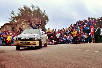 François Delecour - Anne-Chantal Pauwels
33º Rallye Sanremo - Rallye d'Italia 1991. Ford Sierra RS Cosworth 4x4 (H314 OEV). Clasificado 4º.

Del 12 al 17 de Octubre, Sanremo, Imperia, Liguria Italia.
Superficie: asfalto - tierra.

El Rally tenia un total de 2185.96 km de los que 572.91 divididos en 31 tramos, eran especiales.

Tomaron la salida 87 equipos, finalizaron 40.@
Palabras clave: ;Ford;Sierra;RS;Cosworth;Sanremo;1991