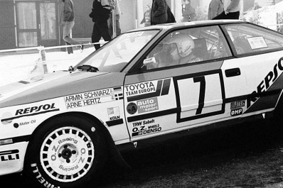 Armin Schwarz - Arne Hertz
59º Rallye Automobile de Monte-Carlo 1991. Toyota Celica GT-4 -ST165- (K-AM 2480). Clasificado 4º.

Del 24 al 30 de Enero, Monte-Carlo.
Superficie: asfalto - nieve.

El Rally tenia un total de 3390.27 km de los que 628.64 km divididos en 27 tramos eran especiales.

Tomaron la salida 167 equipos, finalizaron 75.@
Palabras clave: ;Montecarlo;Toyota;Celica;1991;ST165