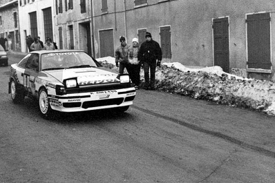 Armin Schwarz - Arne Hertz
59º Rallye Automobile de Monte-Carlo 1991. Toyota Celica GT-4 -ST165- (K-AM 2480). Clasificado 4º.

Del 24 al 30 de Enero, Monte-Carlo.
Superficie: asfalto - nieve.

El Rally tenia un total de 3390.27 km de los que 628.64 km divididos en 27 tramos eran especiales.

Tomaron la salida 167 equipos, finalizaron 75.@
Palabras clave: ;Montecarlo;Toyota;Celica;1991;ST165