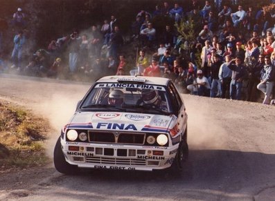 Andrea Aghini - Sauro Farnocchia
27º Rallye España - Catalunya Costa Brava 1991. Lancia Delta Integrale 16V (TO 99928R). Clasificado 5º.

Del 10 al 13 Noviembre, Lloret de Mar, Catalunya, España.
Superficie: Asfalto - tierra.

El Rally tenia un total de 1606.98 km de los que 566.1 km divididos en 35 tramos eran especiales, (2 de ellas fueron canceladas SS4 Sant Hilari - Ossor de 13.57 Km y SS29 Riera de Merles de 14.36 Km).

Tomaron la salida 76 equipos, finalizaron 33.

© Joan Al
@
Palabras clave: Lancia;Delta;Integrale;Catalunya;1991