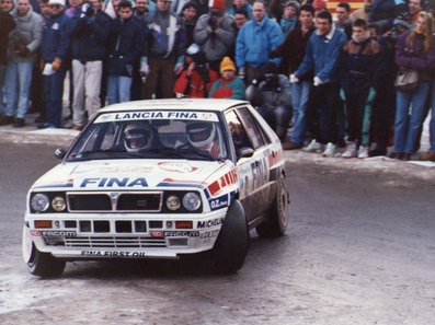 Bruno Saby - Daniel Grataloup
59º Rallye Automobile de Monte-Carlo 1991. Lancia Delta Integrale 16V (191 TV 92). Clasificado 6º.

Del 24 al 30 de Enero, Monte-Carlo.
Superficie: asfalto - nieve.

El Rally tenia un total de 3390.27 km de los que 628.64 km divididos en 27 tramos eran especiales.

Tomaron la salida 167 equipos, finalizaron 75.

© Joan Al
Pont de Miolans, paellas del ultimo km y medio, justo antes de Les Clues de St Auban
@
Palabras clave: ;Lancia;Delta;Integrale;Montecarlo;1991