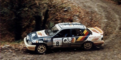 François Delecour - Daniel Grataloup
47º Lombard RAC Rally 1991. Ford Sierra RS Cosworth 4x4 (A1 FMC). Clasificado 6º.

Del 24 al 28 de Noviembre, Harrogate, Yorkshire, Inglaterra.
Superficie: tierra.

El Rally tenia un total de 2355.31 Km de los que 565,51 Km divididos en 37 tramos eran especiales.

Se inscribieron 160 equipos, tomaron la salida 151, finalizaron 82.@
Palabras clave: ;Ford;Sierra;Cosworth;Gran_Bretaña;RAC_Rally;Lombard;1991