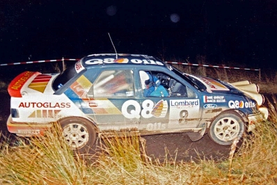 François Delecour - Daniel Grataloup
47º Lombard RAC Rally 1991. Ford Sierra RS Cosworth 4x4 (A1 FMC). Clasificado 6º.

Del 24 al 28 de Noviembre, Harrogate, Yorkshire, Inglaterra.
Superficie: tierra.

El Rally tenia un total de 2355.31 Km de los que 565,51 Km divididos en 37 tramos eran especiales.

Se inscribieron 160 equipos, tomaron la salida 151, finalizaron 82.@
Palabras clave: ;Ford;Sierra;Cosworth;Gran_Bretaña;RAC_Rally;Lombard;1991