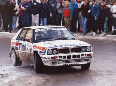 Yves Loubet - Jean-Paul Chiaroni
59º Rallye Automobile de Monte-Carlo 1991. Lancia Delta Integrale 16V. Clasificado 9º.

Del 24 al 30 de Enero, Monte-Carlo.
Superficie: asfalto - nieve.

El Rally tenia un total de 3390.27 km de los que 628.64 km divididos en 27 tramos eran especiales.

Tomaron la salida 167 equipos, finalizaron 75.

Tramo: Pont de Miolans (paellas del ultimo Km y medio, justo antes de Les Clues de St Auban.

PHOTO de Joan Al
@
Palabras clave: Yves_Loubet;Lancia;Delta;Integrale;Montecarlo;1991