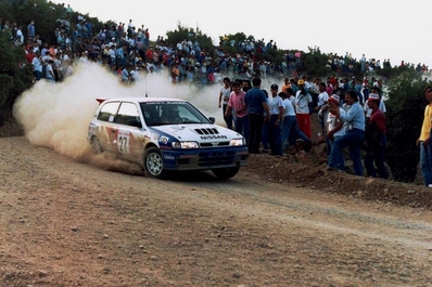 Stratis Hatzipanayiotou (Stratissino) - Tonia Pavli
38º Acropolis Rally 1991. Nissan Sunny GTI-R. Clasificado 11º.
El Rally tenia un total de 1776.55 km de los que 586.9 km divididos en 48 tramos, eran especiales, (una de ellas fue cancelada SS22 Aghia Triada de 9,55 Km).
Tomaron al salida 94 participantes, finalizaron 37.@
Palabras clave: Nissan;Sunny;GTI-R;Acropolis;Grecia;1991