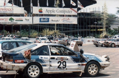 Raju Limbani - Abdul Sidi
39º Martini Safari Rally Kenya 1991. Nissan 200 SX. Clasificado 19º.

Del 27 de Marzo al 1 de Abril, Nairobi, Kenya, África.
Superficie: tierra.

El Rally tenia un total de 4520.76 km con 79 controles horarios.

Tomaron la salida 57 equipos, finalizaron 27.@
Palabras clave: Nissan;Safari;SX;1991