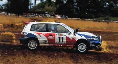 David Llewellin - Peter Diekmann
39º Martini Safari Rally Kenya 1991. Nissan Sunny GTI-R (H2 NME). Abandonó por accidente de tráfico durante TC10.
Nissan Motorsports Europe

Del 27 de Marzo al 1 de Abril, Nairobi, Kenya, África.
Superficie: tierra.

El Rally tenia un total de 4520.76 km con 79 controles horarios.

Tomaron la salida 57 equipos, finalizaron 27.@
Palabras clave: Nissan;Sunny;GT-R;Safari;1991