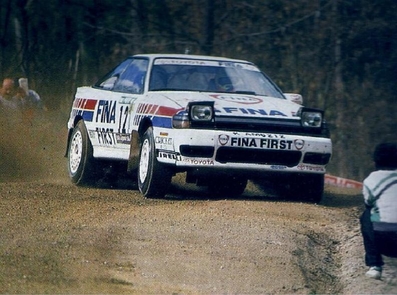 Marc Duez - Klaus Wicha
25º Rallye de Portugal - Vinho do Porto 1991. Toyota Celica GT-4 -ST165- (K-AM 6212). Abandonó por problemas eléctricos en SS19 Santa Luzia de 19.00 km.

Del 5 al 9 de Marzo, Portugal.
Superficie: asfalto - tierra.

El Rally tenia un total de 2041.26 Km de los que 564.20 Km divididos en 38 tramos eran especiales (2 de ellos fueron cancelados SS2 Gradil de 9 Km y SS28 Viseu de 29.90 Km).

Se inscribieron 106 equipos, tomaron la salida 95, finalizaron 28.@
Palabras clave: Toyota;Celica;Portugal;1991