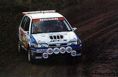 Stig Blomqvist - Benny Melander
47º Lombard RAC Rally 1991. Nissan Sunny GTI-R (J3NME). Abandonó por la suspensión del coche en SS28 Redesdale de 25.91 km.

Del 24 al 28 de Noviembre, Harrogate, Yorkshire, Inglaterra.
Superficie: tierra.

El Rally tenia un total de 2355.31 Km de los que 565,51 Km divididos en 37 tramos eran especiales.

Se inscribieron 160 equipos, tomaron la salida 151, finalizaron 82.@
Palabras clave: Stig_Blomqvist;Nissan;Sunny;GTI-R;Gran_Bretaña;RAC_Rally;Lombard;1991