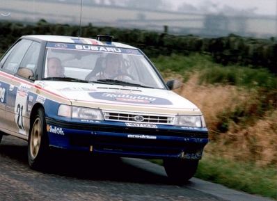 Colin McRae - Derek Ringer
47º Lombard RAC Rally 1991. Subaru Legacy RS (H187 GUD). Abandonó por accidente en SS30 Broomylinn de 26.42 Km.

Del 24 al 28 de Noviembre, Harrogate, Yorkshire, Inglaterra.
Superficie: tierra.

El Rally tenia un total de 2355.31 Km de los que 565,51 Km divididos en 37 tramos eran especiales.

Se inscribieron 160 equipos, tomaron la salida 151, finalizaron 82.@
Palabras clave: ;Suberu;Legacy;RS;Gran_Bretaña;RAC_Rally;Lombard;1991