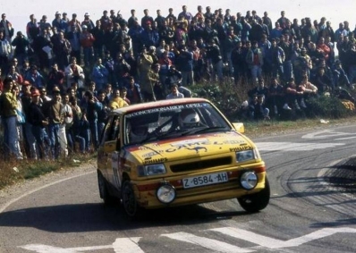 Luis Climent - Jose Muñoz
27º Rallye Catalunya - Costa Brava - Rallye de España 1991. Opel Corsa GSi (Z-8584-AH). Abandonó por la caja de cambios en SS30 Vallclara - Bancells de 21.17 km.
Opel Team España

Del 10 al 13 de Noviembre, Lloret de Mar, Girona, Catalunya, España.
Superficie: asfalto - tierra.

El Rally tenia un total de 1606.98 km de los que 594.01 km divididos en 35 tramos eran especiales, (2 de ellas fueron canceladas SS4 Sant Hilari - Osor de 13.57 Km y SS29 Riera de Merles de 14.36 Km).

Tomaron la salida 76 equipos, finalizaron 33.@
Palabras clave: Opel;Corsa;GSI;Catalunya;Costa_Brava;1991;España;Spain