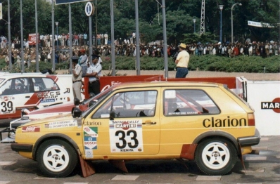 Glen Edmunds - Quentin Thompson
39º Martini Safari Rally Kenya 1991. Volkswagen Golf GTi 16V. Abandonó.

Del 27 de Marzo al 1 de Abril, Nairobi, Kenya, África.
Superficie: tierra.

El Rally tenia un total de 4520.76 km con 79 controles horarios.

Tomaron la salida 57 equipos, finalizaron 27.@
Palabras clave: Volkswagen;Safari;Golf;Gti;1991;Parque_Cerrado