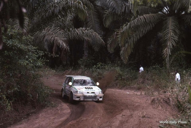 Hiroshi Nishiyama - Hiroki Sugiura
23º Rallye Cote d'Ivoire - Bandama 1991. Nissan Pulsar GTi-R. Abandonó por la caja de cambios.

Del 27 al 31 de Octubre, Abidjan, Costa d'Ivori, África.
Superficie: tierra.

Tomaron la salida 37 equipos, finalizaron 9.@
Palabras clave: Nissan;GTI-R;Costa_Marfil;1991