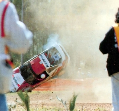 Carlos Sainz Cenamor - Luà­s Moya
4º Commonwealth Bank Rally Australia 1991. Toyota Celica GT-4 (ST165). Abandonò por accidente en SS14 Bunnings Central de 6.33 Km.
El Rally tenia un total de 2,072.12 Km de los que 592.59 Km divididos en 39 tramos eran especiales.
Se inscribieron 59 equipos, tomaron la salida 59, finalizaron 36.@
Palabras clave: ;Toyota;Celica;ST165;Australia;1991;crash