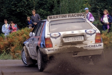 Didier Auriol - Bernard Occelli
42º 1000 Lakes Rally 1992. Lancia Delta HF Integrale (TO 13721T). Clasificado 1º.

Del 27 al 30 de Agosto, Laajavuori, Jyväskylä, Finlandia.
Superficie: tierra.

El Rally tenia un total de 1562.10 km de los que 524.82 km divididos en 37 tramos eran especiales.

Se inscribieron 132 equipos, tomaron la salida 127, finalizaron 61.@
Palabras clave: Didier_Auriol;Lancia;Integrale;Finlandia;1992