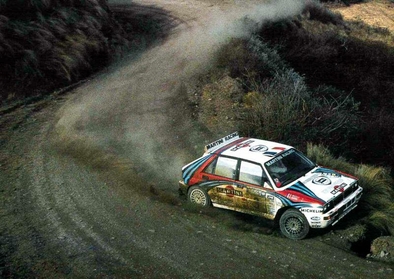 Didier Auriol - Bernard Occelli
12º Rally YPF Argentina 1992. Lancia Delta HF Integrale (TO 76572S). Clasificado 1º.
Martini Racing

Del 22 al 25 de Julio, Tucuman, Argentina.
Superficie: tierra.

El Rally tenia un total de 1818.61 km de los que 458.19 km divididos en 28 tramos eran especiales (5 de ellas fueron canceladas, SS5 San Pablo - San Javier de 23,58 Km, SS13 Yunca Suma - Alpachiri 1 de 29,56 Km, SS21 Singuil - Las Chacritas 2 de 30,50 Km, SS22 Yunca Suma - Alpachiri 2 de 29,56 Km y SS24 Timbo Viejo - El Cadillal 2 de 8,07 Km).

Tomaron la salida 82 equipos, finalizaron 32.
@
Palabras clave: Didier_Auriol;Lancia;Delta;Integrale;Argentina;1992
