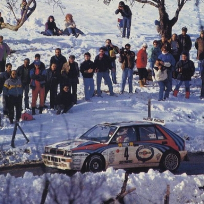 Didier Auriol - Bernard Occelli
60º Rallye Automobile de Monte-Carlo 1992. Lancia Delta HF Integrale (TO 45703S). Clasificado 1º.

Del 23 al 29 de Enero, Monte-Carlo.
Superficie: asfalto - nieve.

El Rally tenia un total de 3317.61 km de los que 628.29 km divididos en 26 tramos eran especiales (1 de ellas fue cancelada SS23 Col de Turini 3 de 22,21 Km).

Tomaron la salida 141 equipos, finalizaron 76.@
Palabras clave: Didier_Auriol;Lancia;Delta;Integrale;Montecarlo;1992