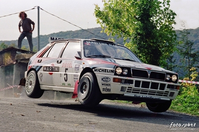 Andrea Aghini - Sauro Farnocchia
34º Rallye San Remo - Rallye d'Italia 1992. Lancia Delta HF Integrale (TO 13719T). Clasificado 1º.

Del 11 al 15 de Octubre, Sanremo, Italia.
Superficie: asfalto - tierra.

El Rally tení­a un total de 2064.62 km, de los que 497.03 divididos en 25 tramos eran especiales, (uno de ellos fue cancelado SS24 Vignal de 30.45 Km).

Tomaron la salida 101 equipos, finalizaron 41.@
Palabras clave: ;Lancia;Delta;Integrale;Sanremo;1992;